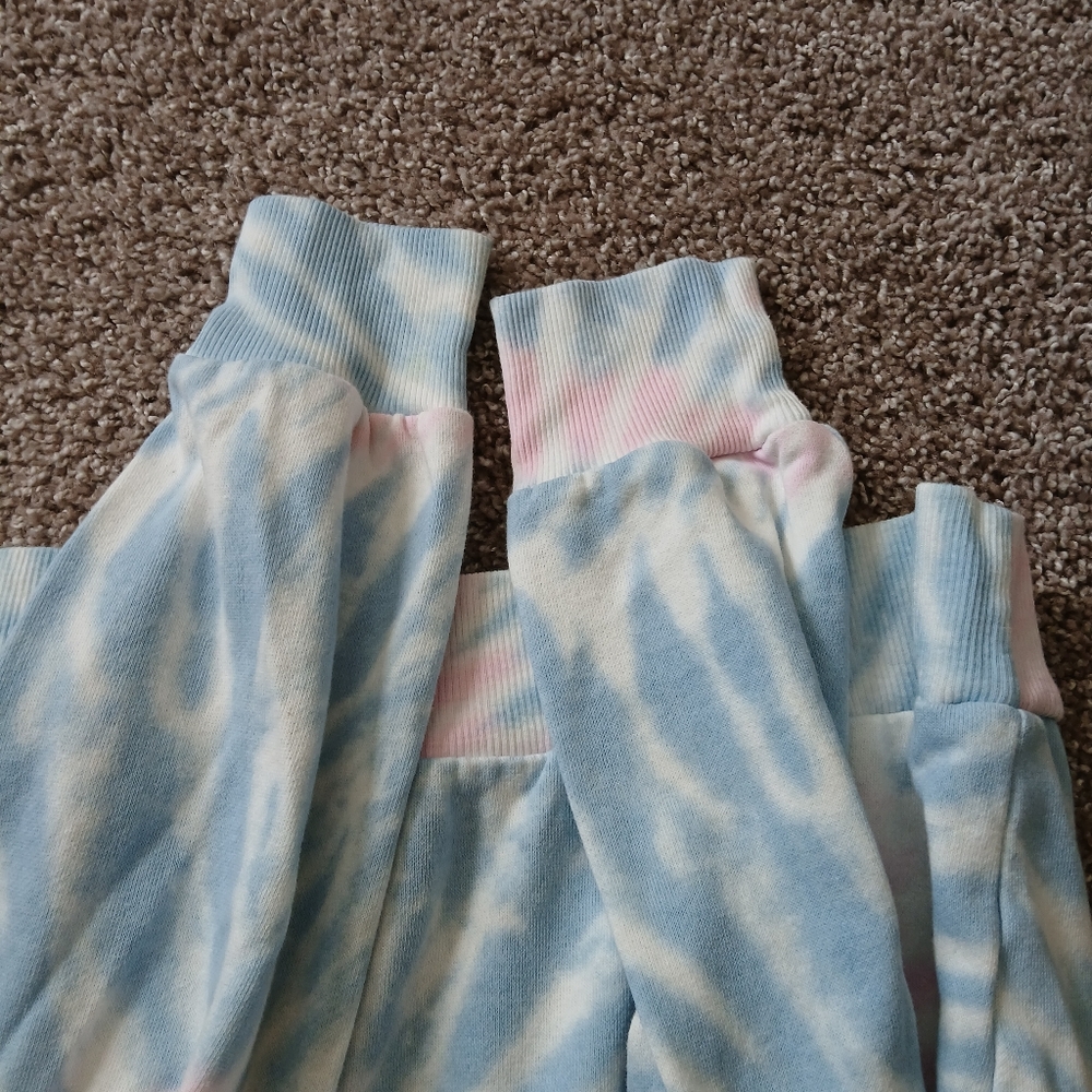 Disney Alice in Wonderland Tie Dye Cropped Sweatshirt | Blue & Pink - Picture 6 of 7